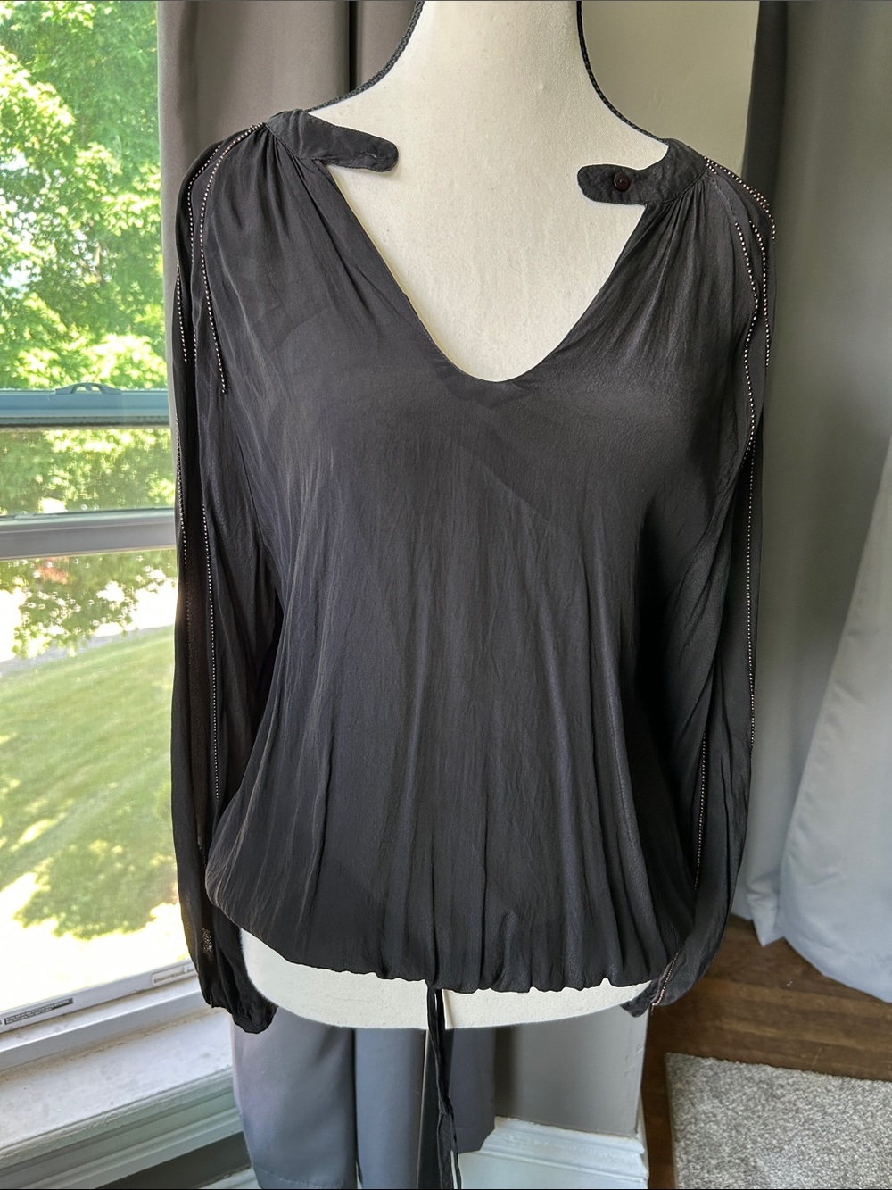 Love Sam Black V-Neck Long Sleeve Blouse